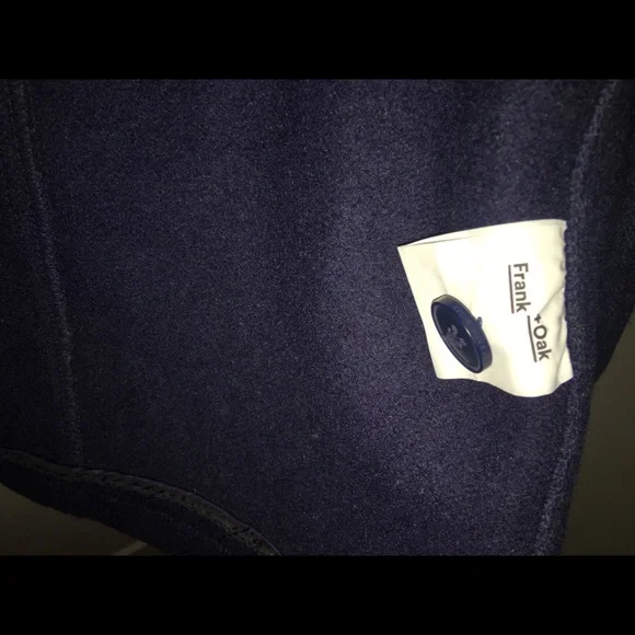 Frank + Oak - Picture 5 of 9